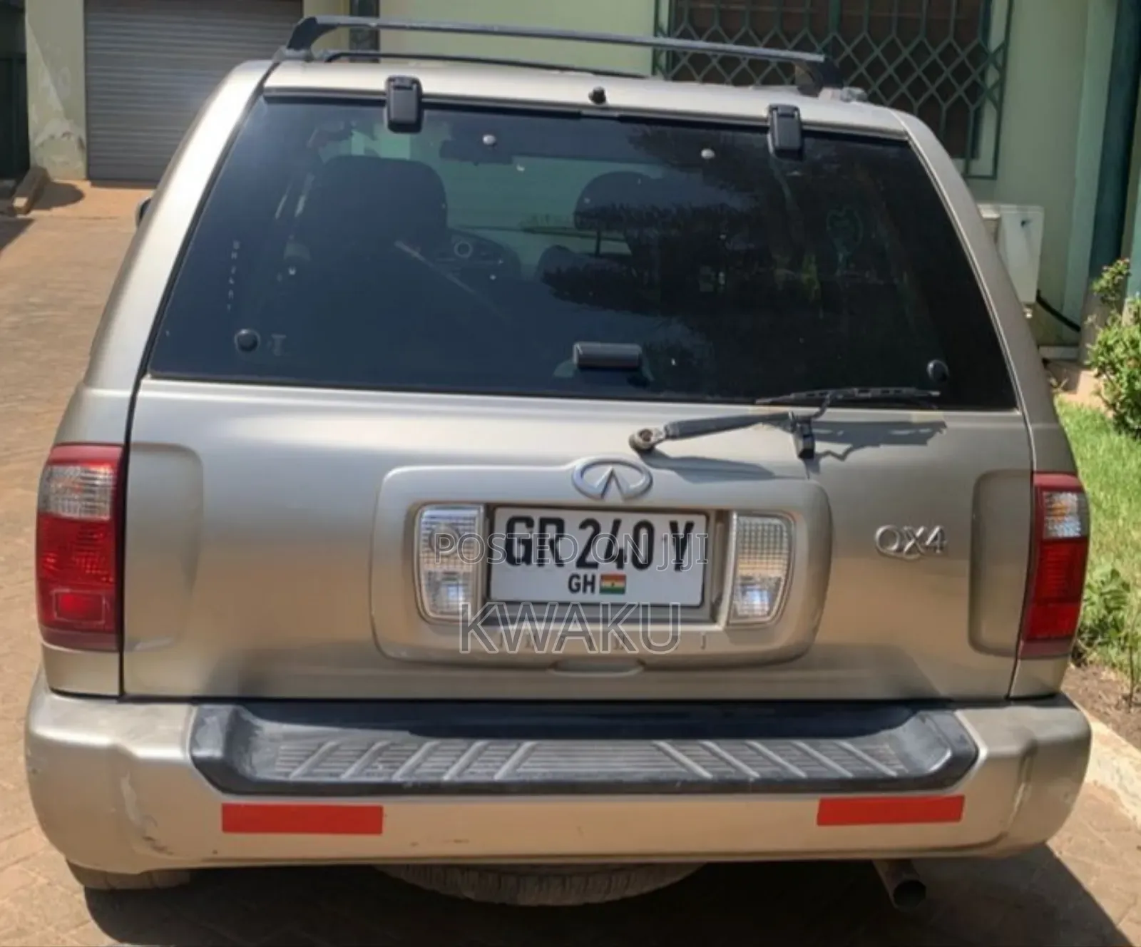 Infiniti QX4 2003 Brown