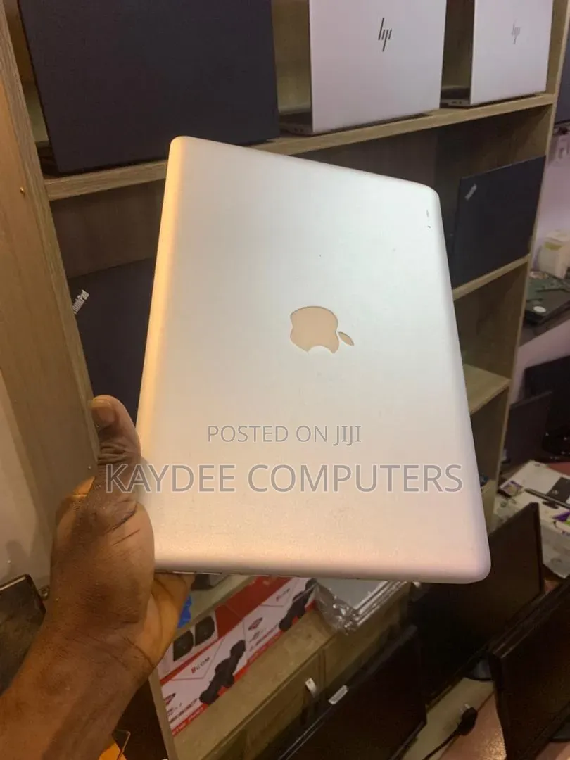 Laptop Apple MacBook 2010 8GB Intel Core i5 HDD 500GB