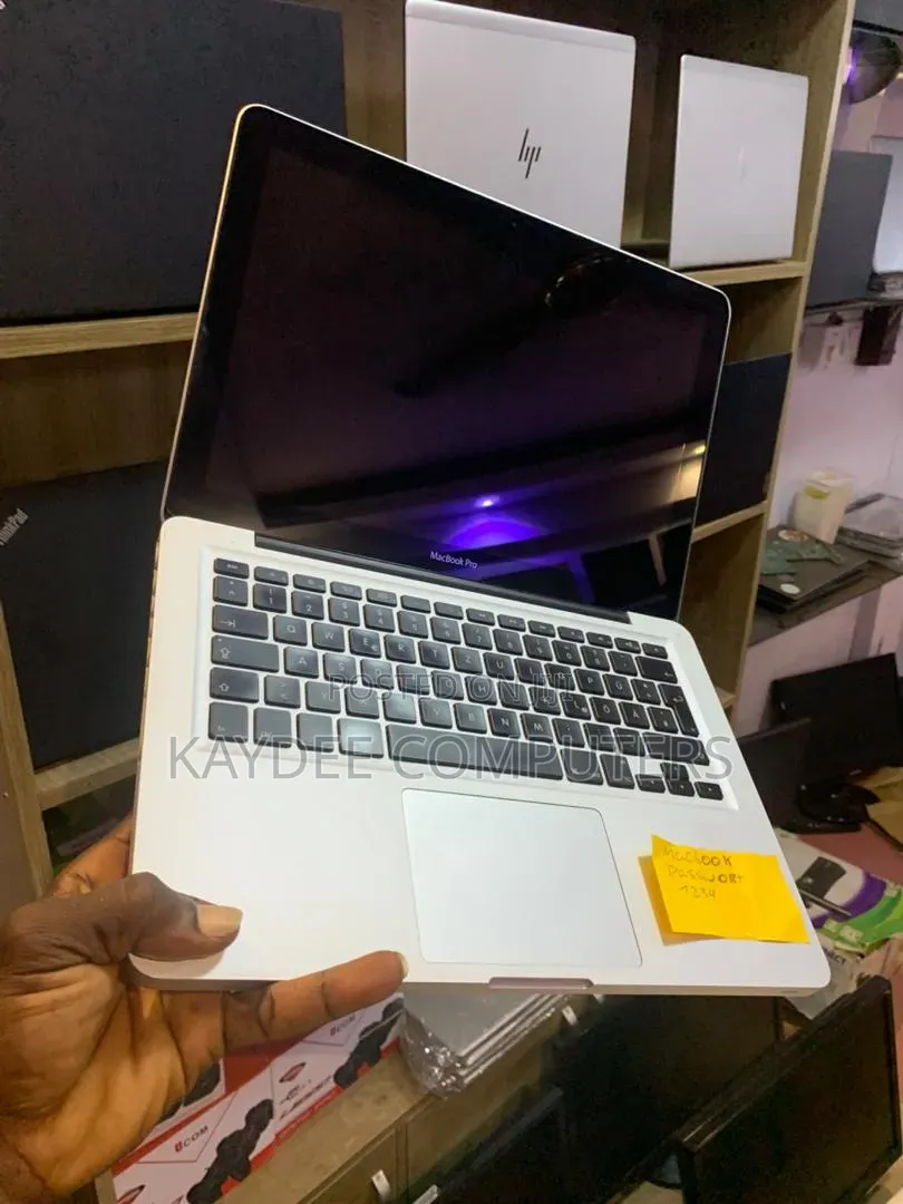 Laptop Apple MacBook 2010 8GB Intel Core i5 HDD 500GB