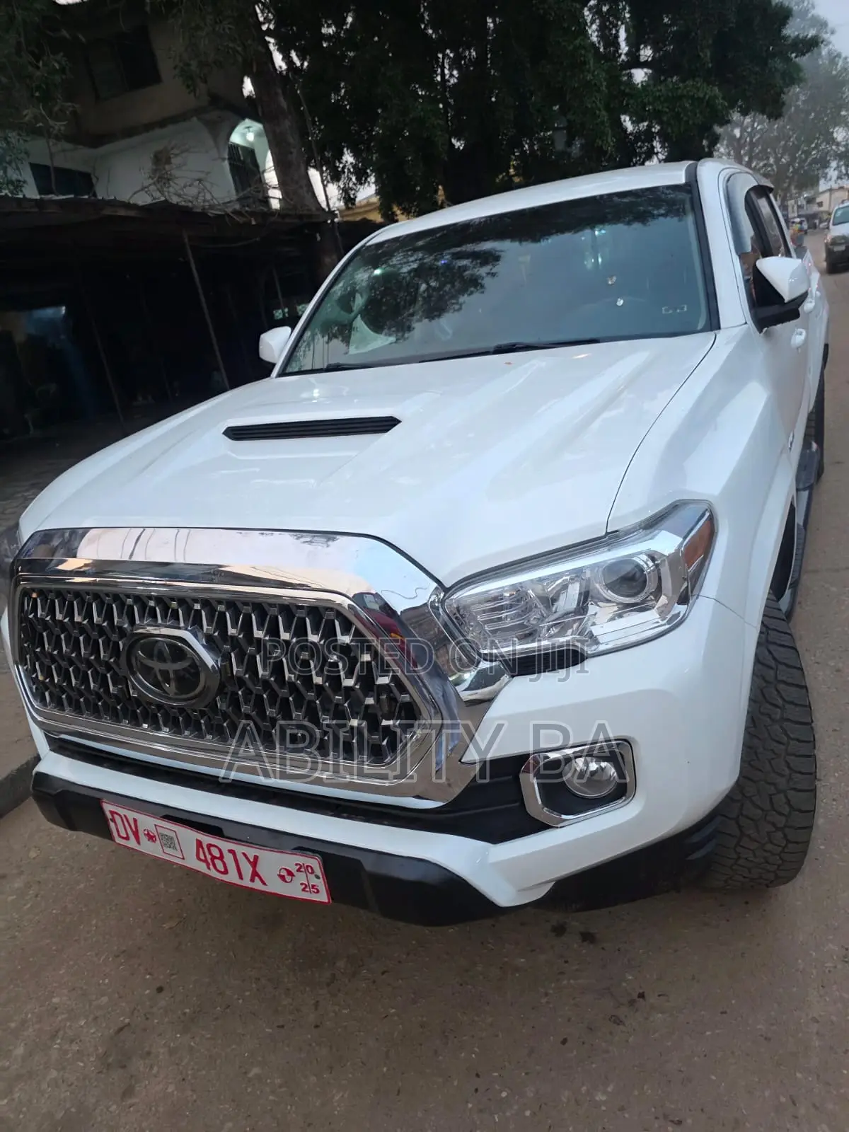 Toyota Tacoma 2021 White
