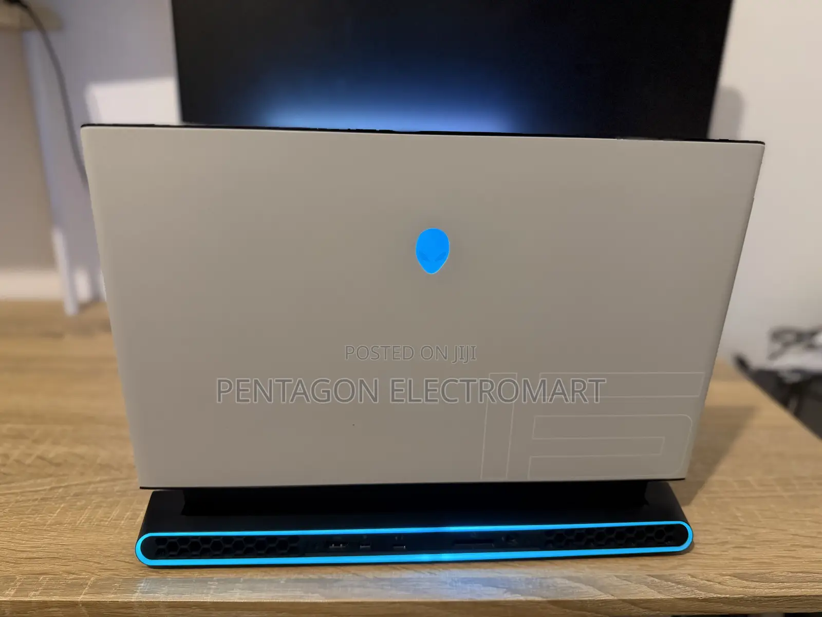 Laptop Dell Allenware M15 R5 8GB Intel Core i5 SSD 256GB