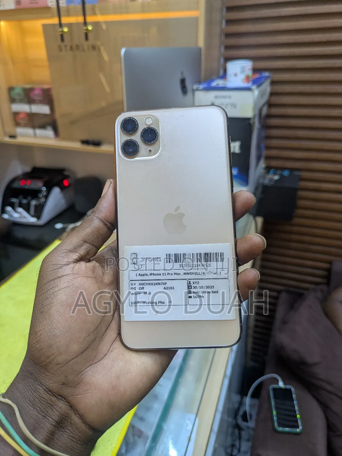New Apple iPhone 11 Pro Max 64 GB Gold