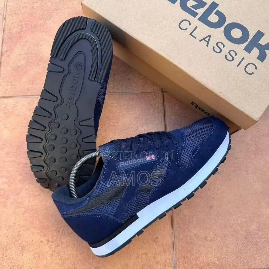 Reebok Classic Sneakers