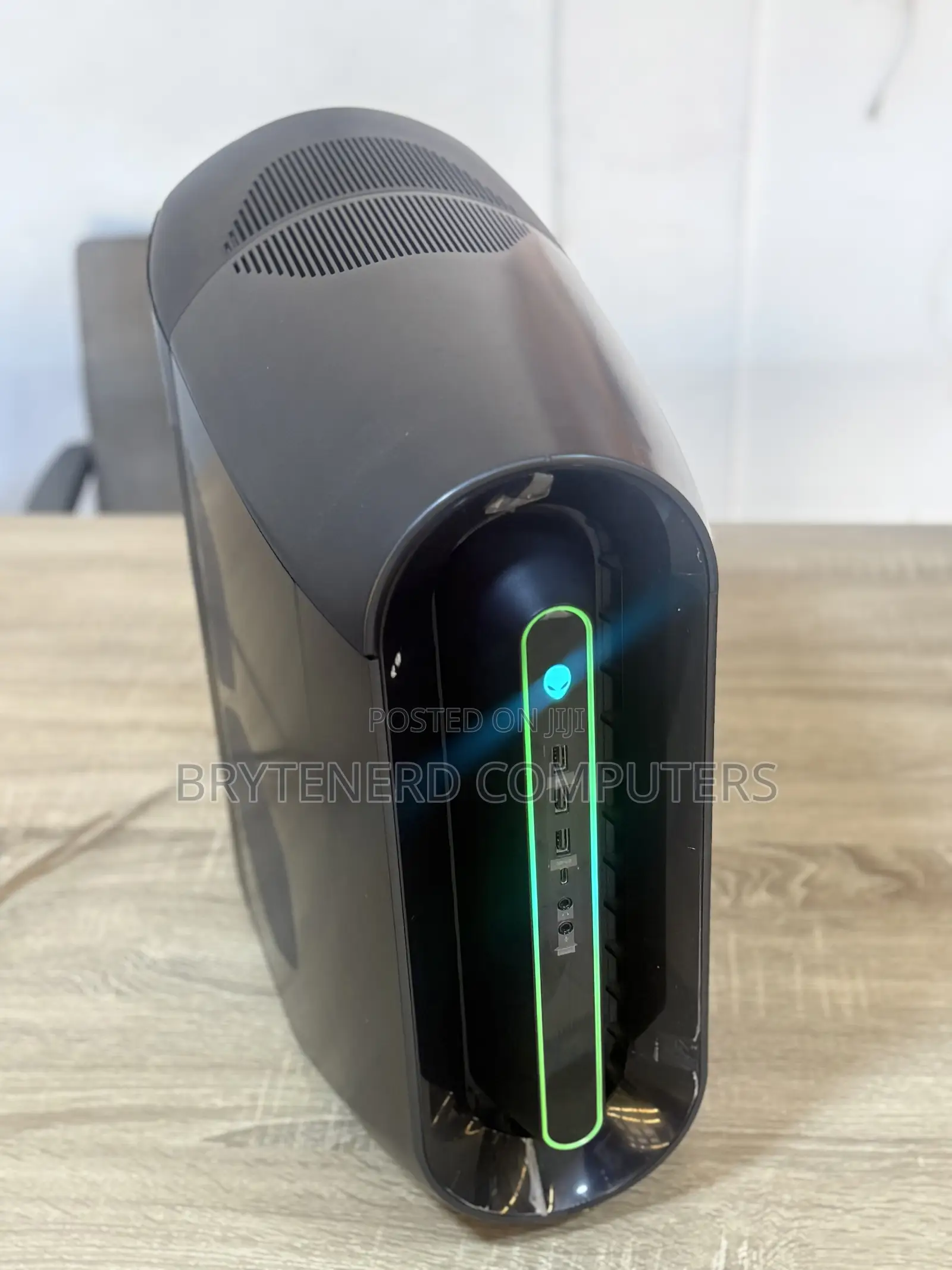 Desktop Computer Dell Alienware Aurora R12 32GB Intel Core i7 SSD 1T