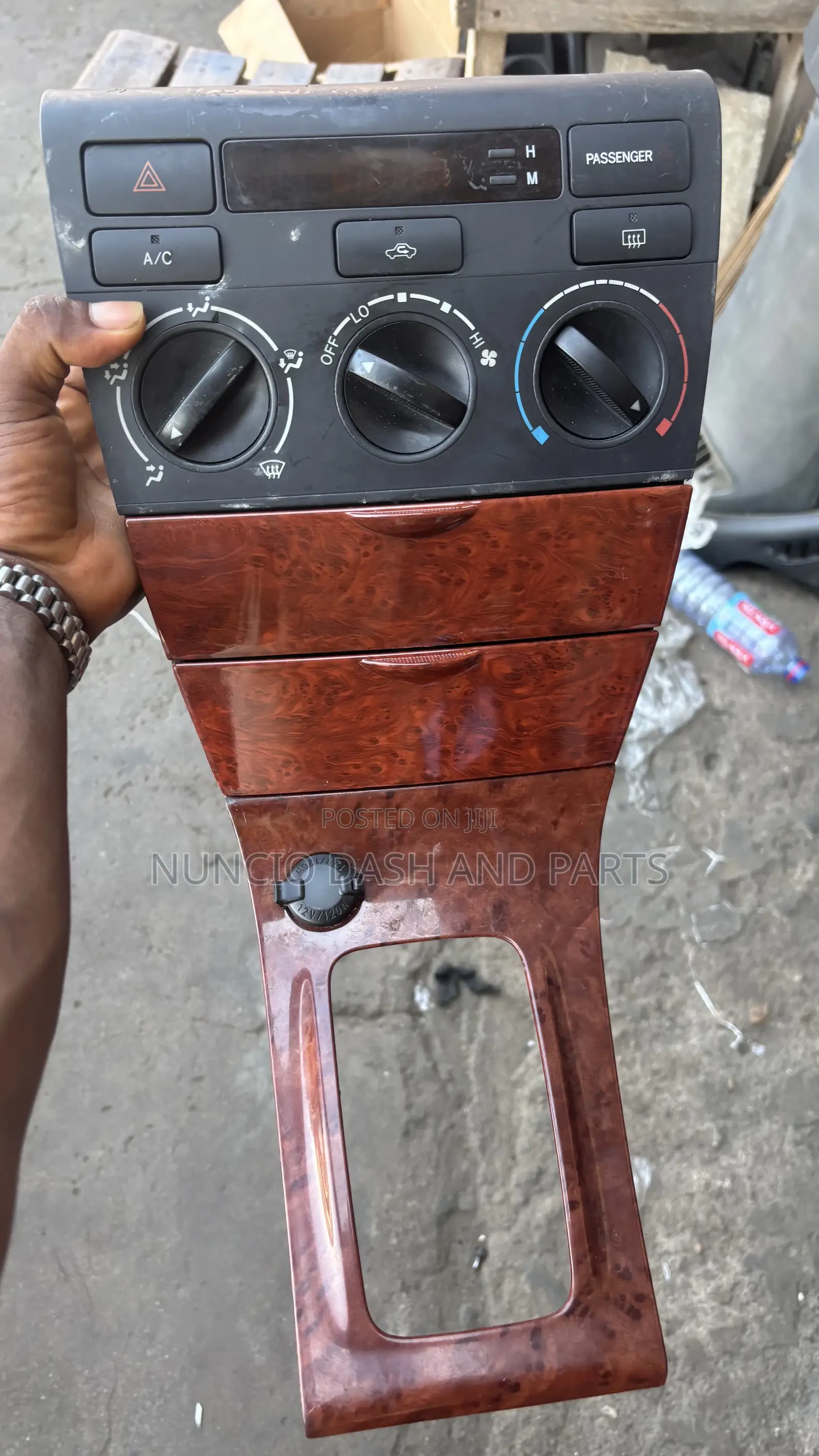 Toyota Corolla Dash Board Face Console