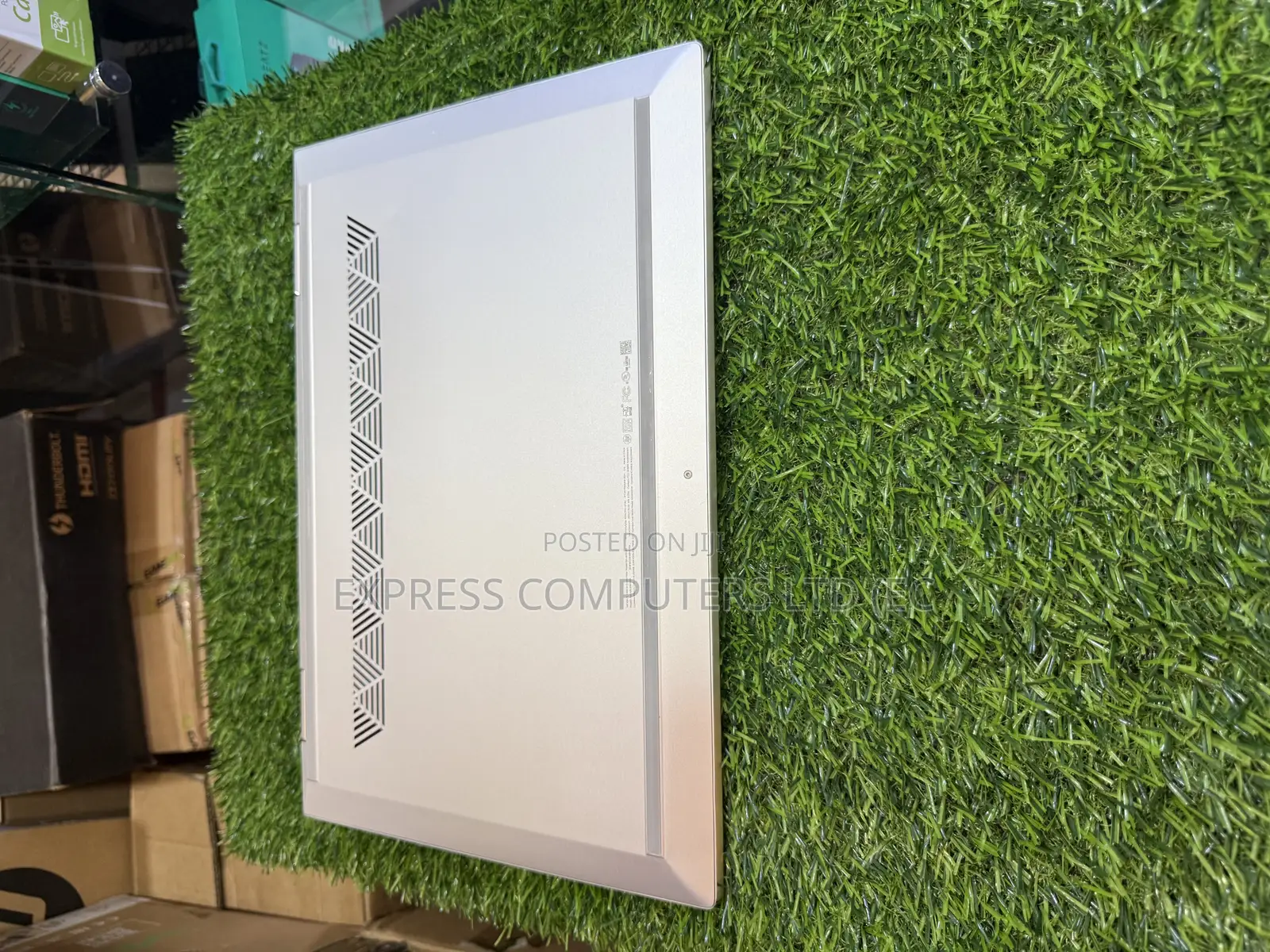 Laptop HP Envy 15-ep0xxx 16GB Intel Core i7 SSD 512GB
