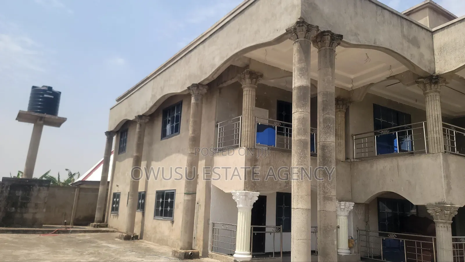 8bdrm House in Kenyase Adwumam, Kumasi Metropolitan for sale