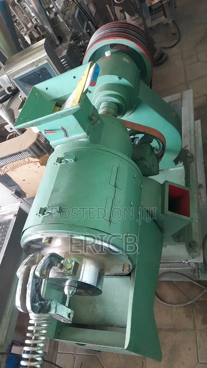Rice Mill With Blowing Wind / Rice Polisher / Whitening