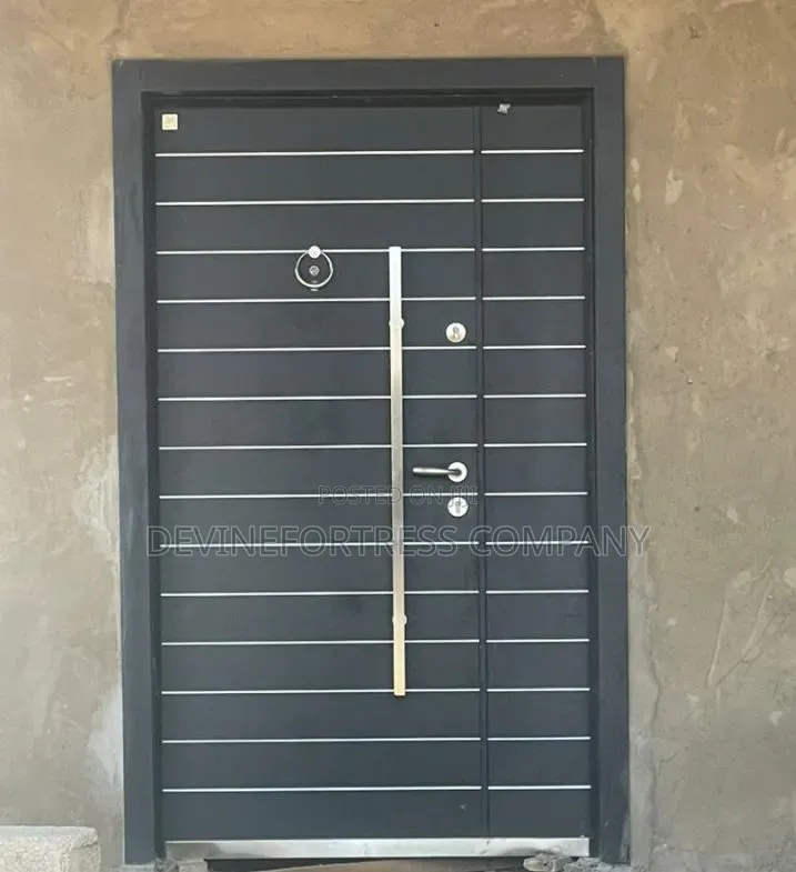 High Quality Paladin Black and Silver Heavy Duty Door 11⁄2