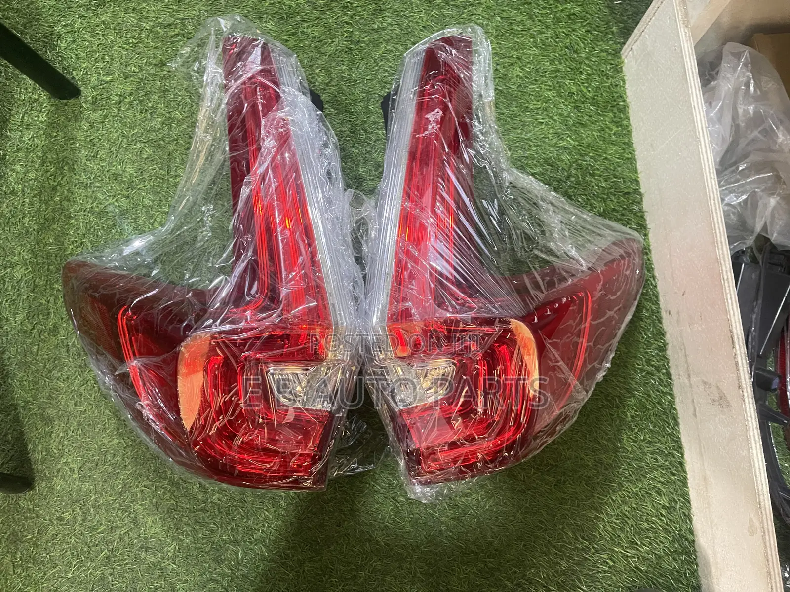 CRV 2017-2018 Taillight Pair