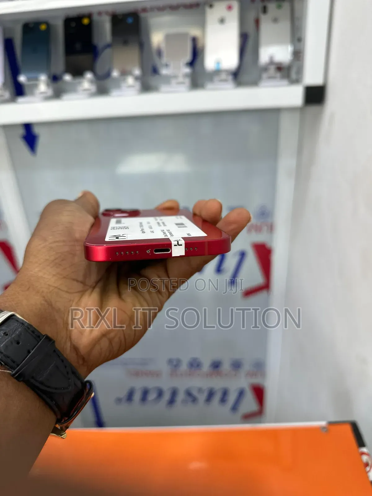 Apple iPhone 13 128 GB Red