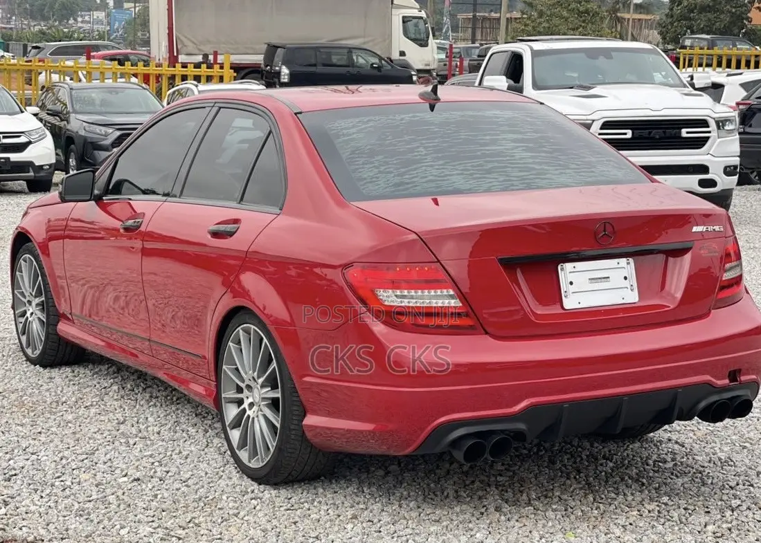 Mercedes-Benz C250 2014 Red