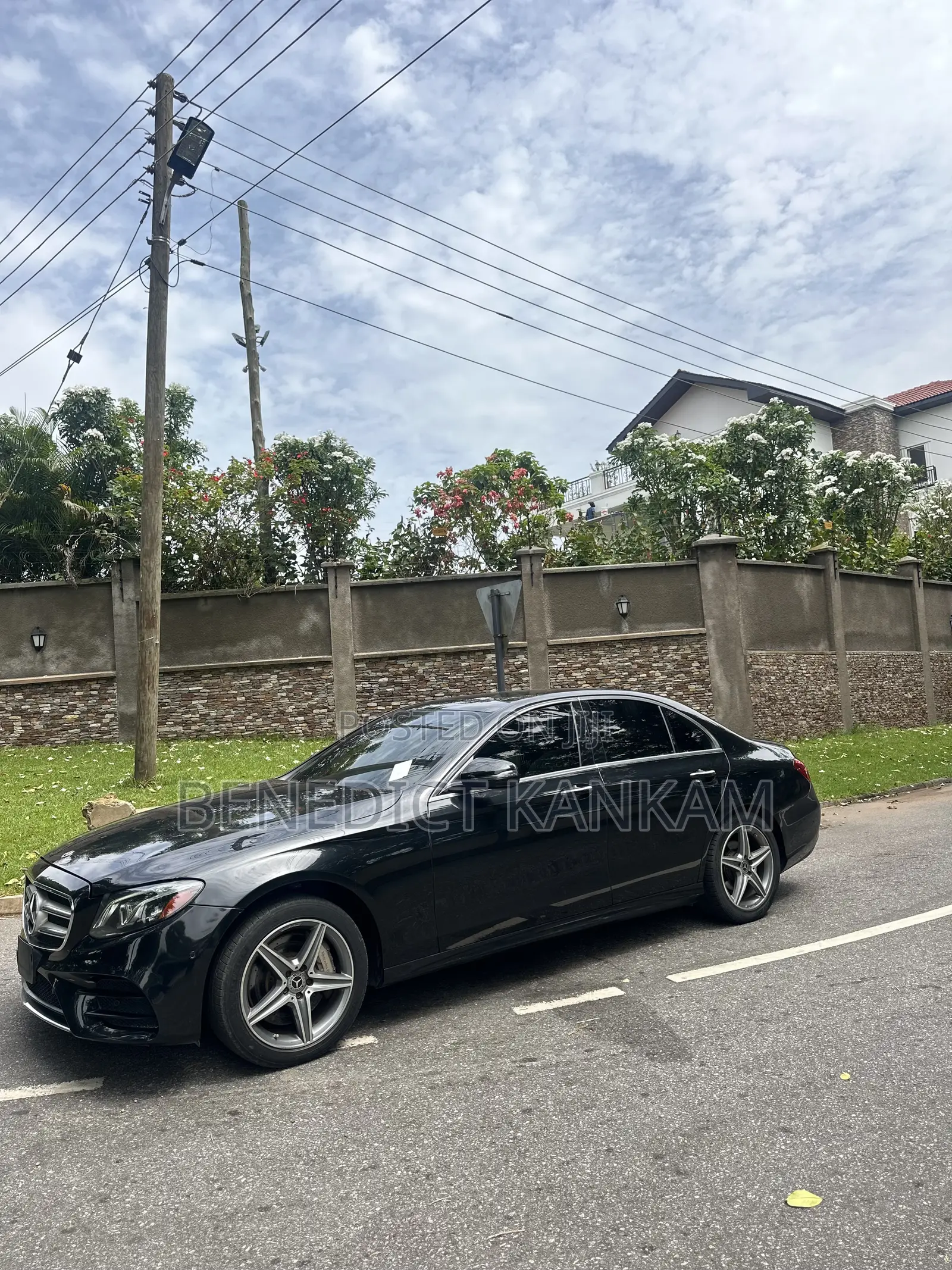 Mercedes-Benz E300 2018 Black
