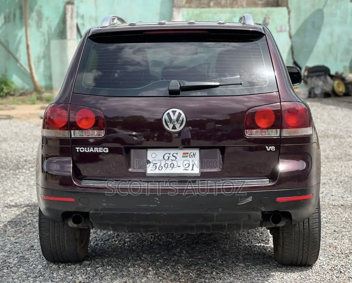 Volkswagen Touareg 2010 Burgundy
