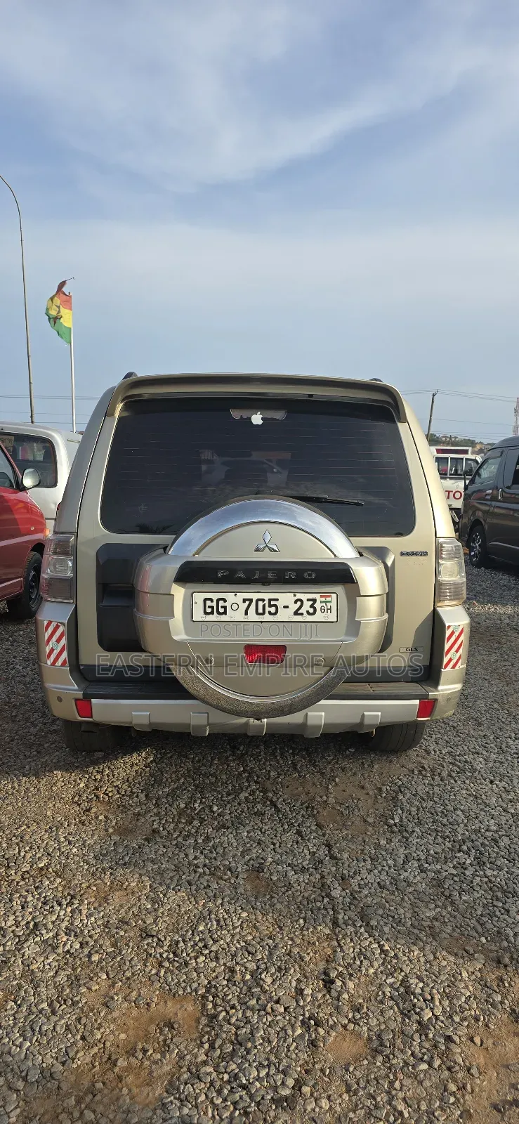 Mitsubishi Pajero V90 3.8 V6 GLS/GLX 2015 Gold