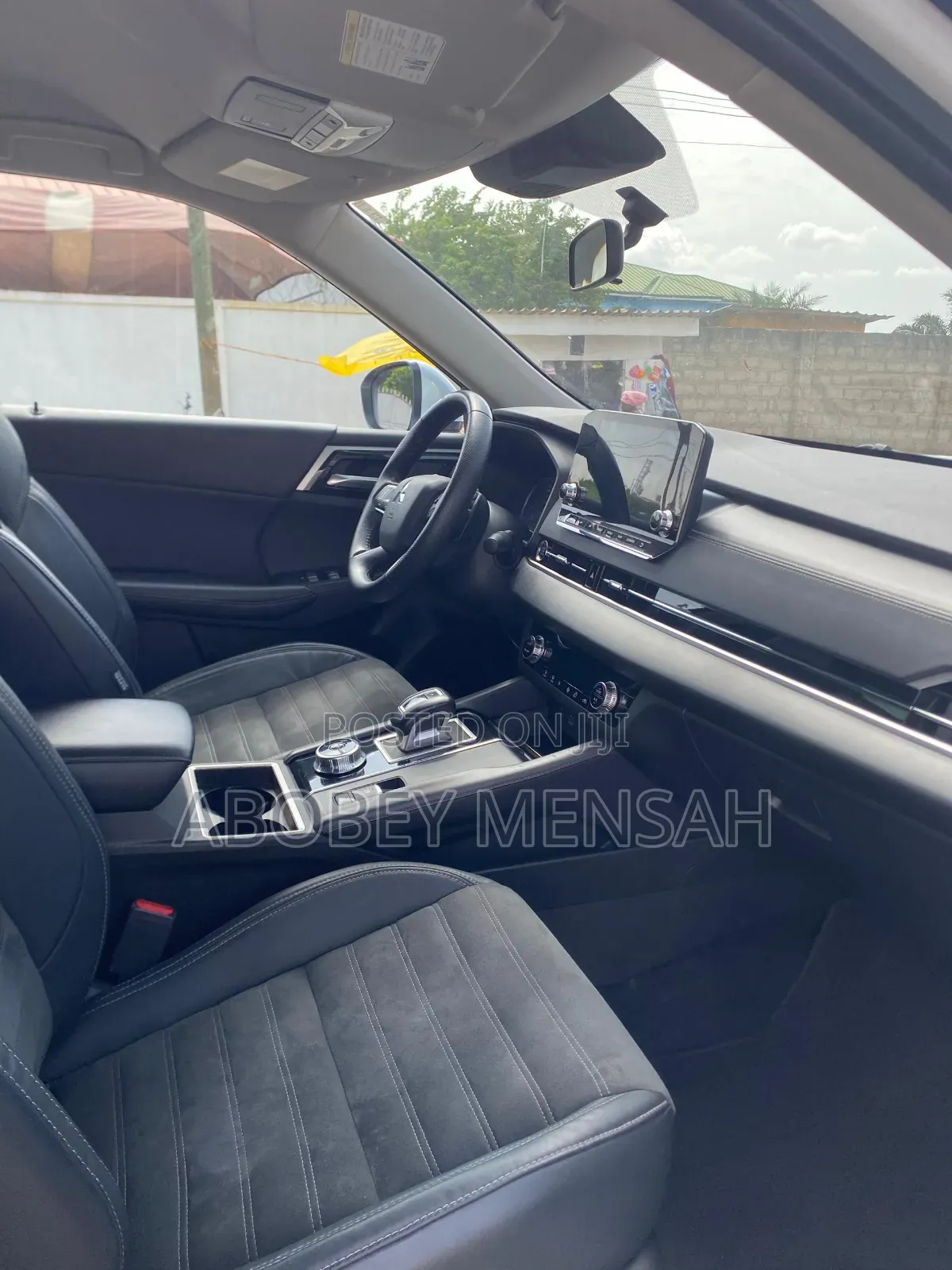 Mitsubishi Outlander SE 2023 White