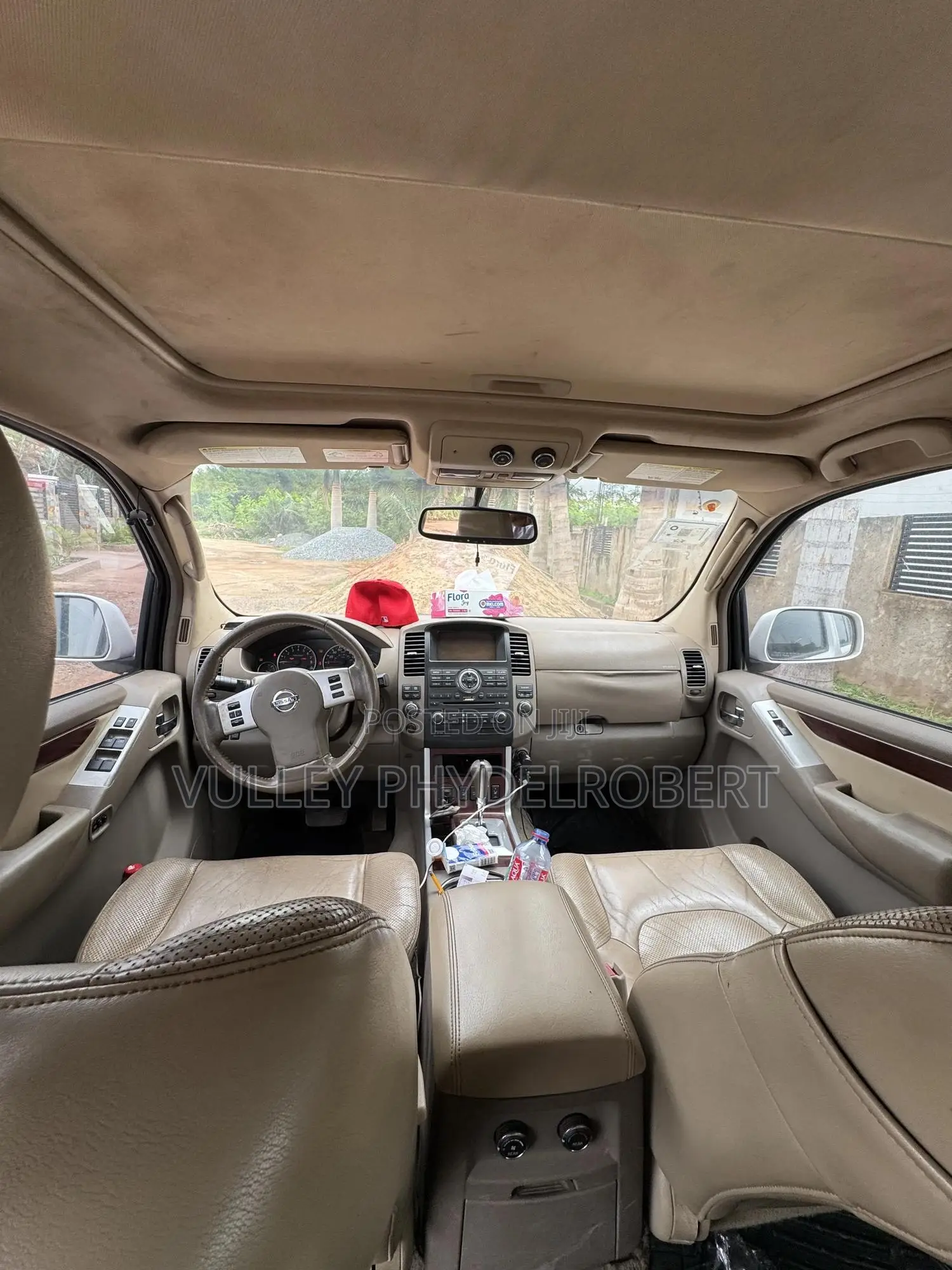 Nissan Pathfinder LE 2008 White