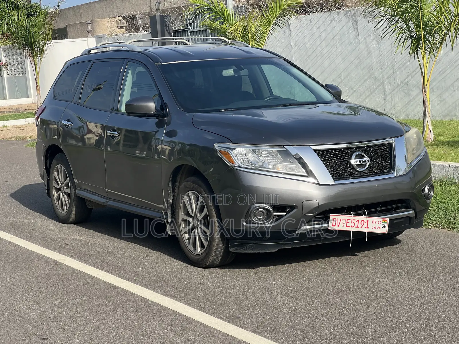 Nissan Pathfinder 2015 Gray