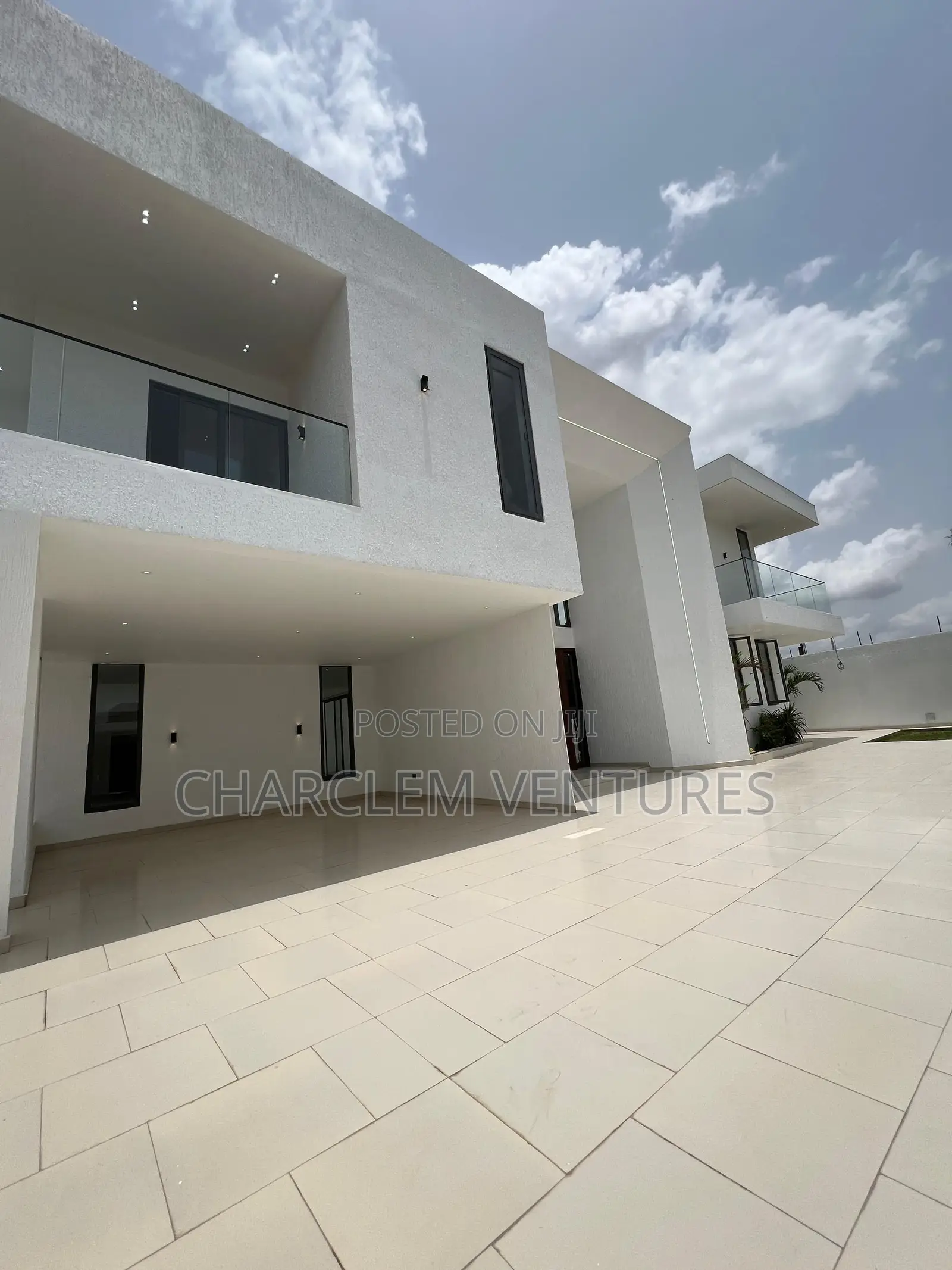 5bdrm House in Charclem Ventures, Oyarifa for sale