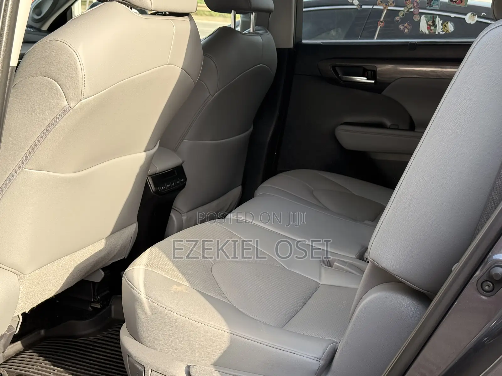 Toyota Highlander Limited 2022 Gray