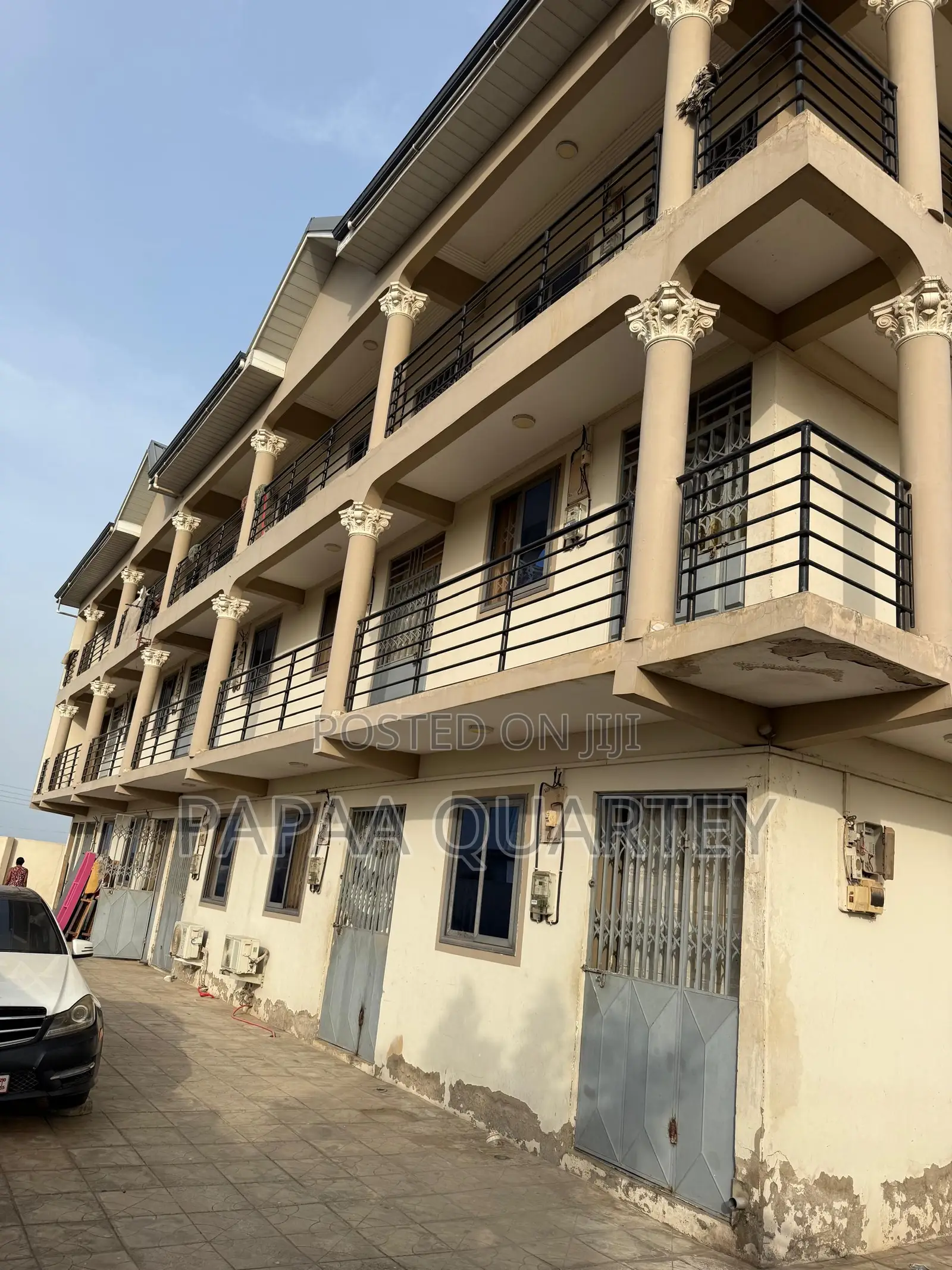 15bdrm Apartment in Kasoa for sale