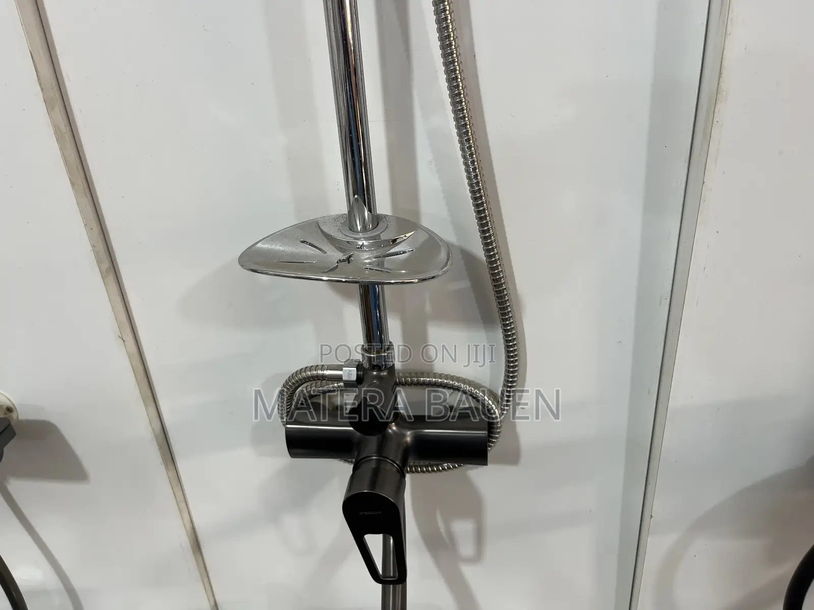 High Quality 3 in 1 Bath Tap With Soap Dish