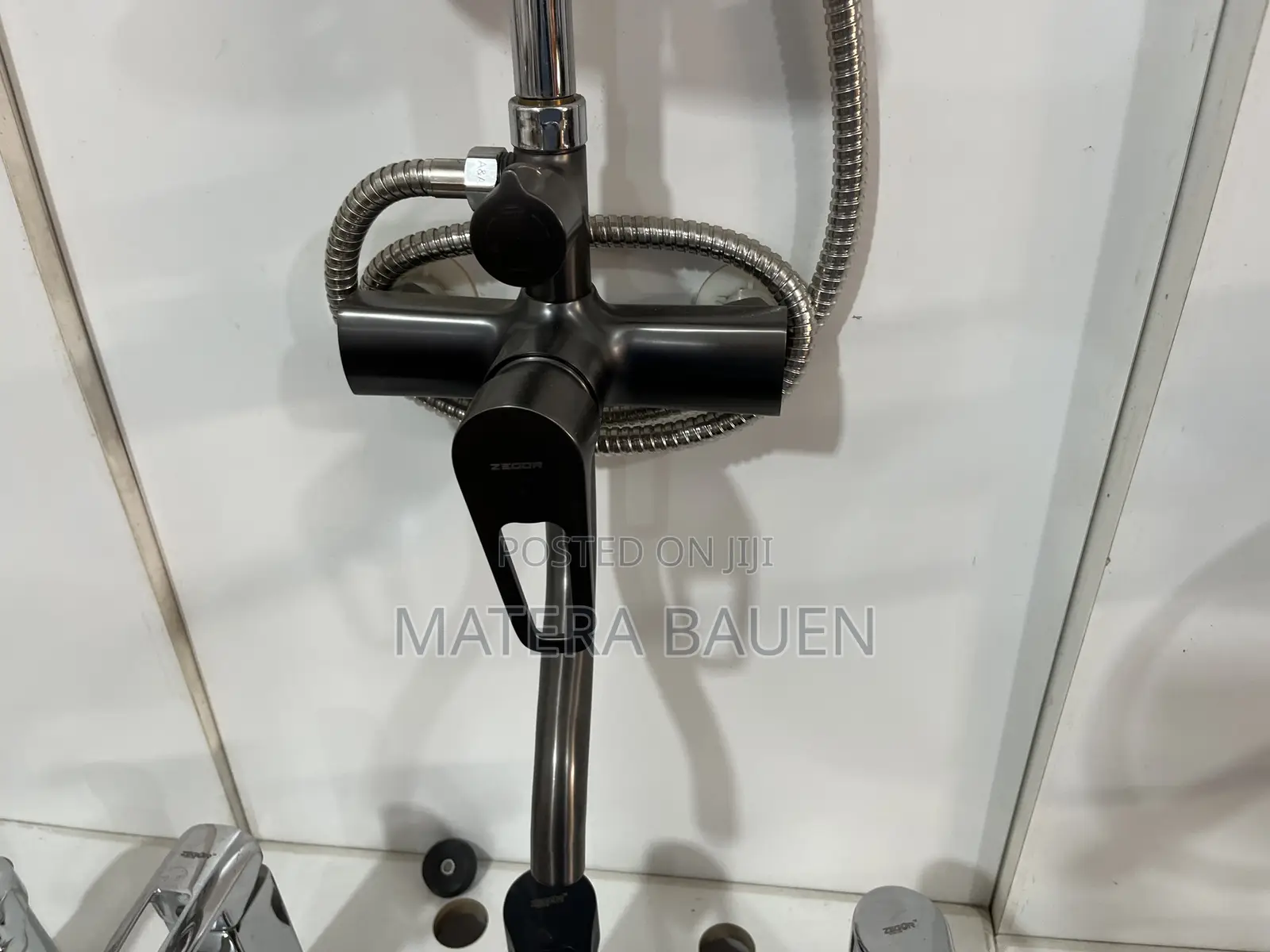High Quality 3 in 1 Bath Tap With Soap Dish