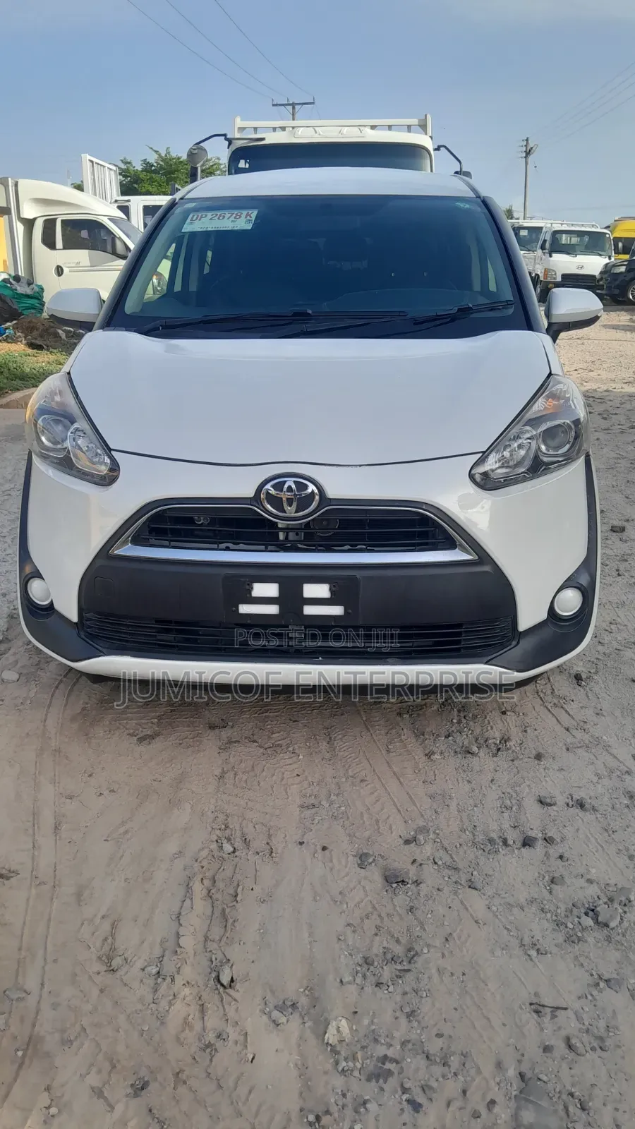 Toyota Sienta 2016 White