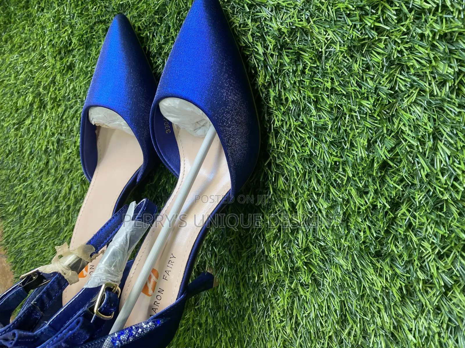 Midnight Elegance Bow-Tie Pointed Heels