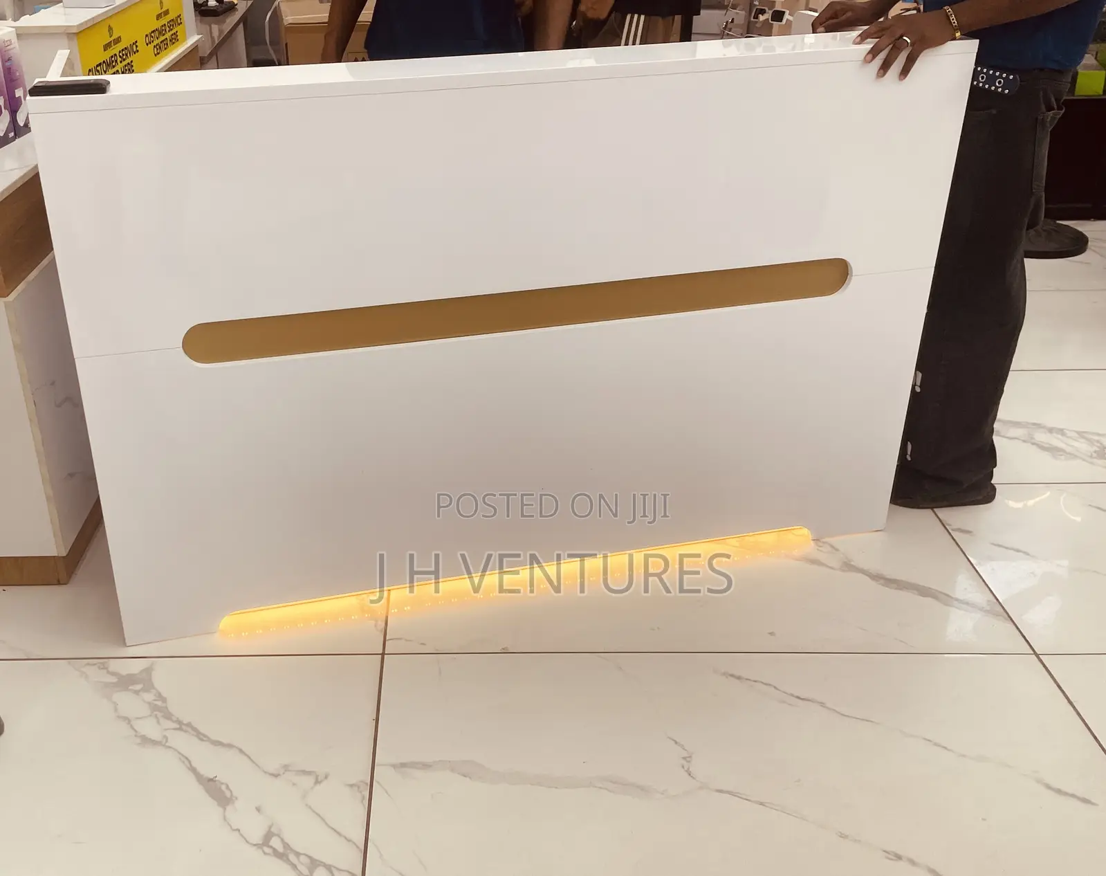 Front Desk-Led