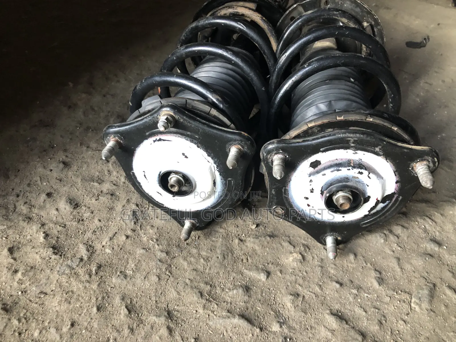 Acura RDX and Hondacrv Shock Absorbers and Other Spare Parts Available