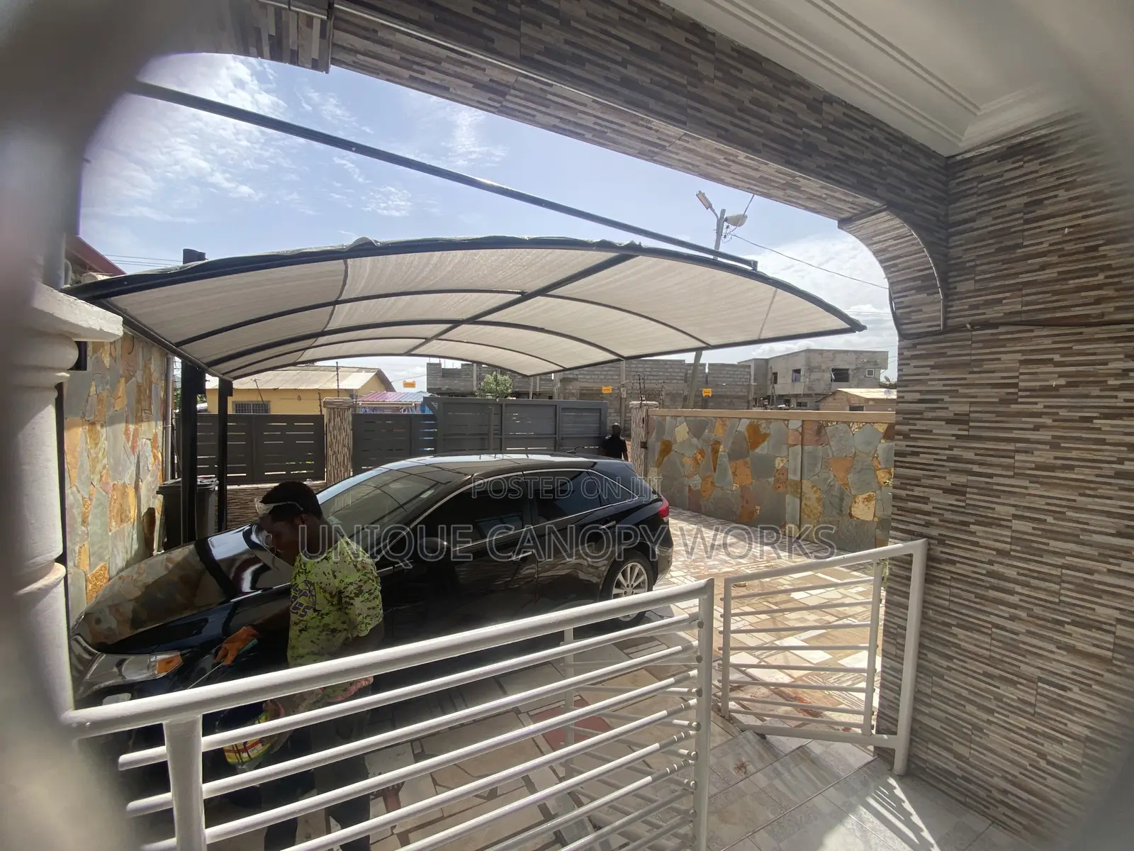 Up Car Canopy Hold