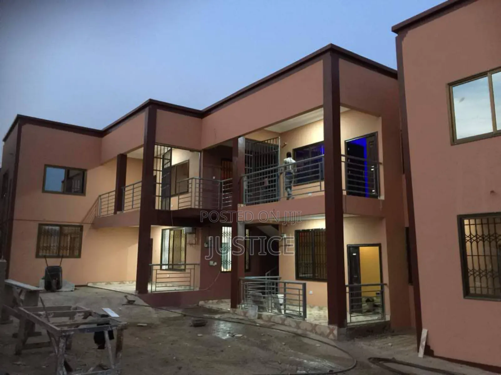 14bdrm Apartment in Aboam Kwabenya for sale