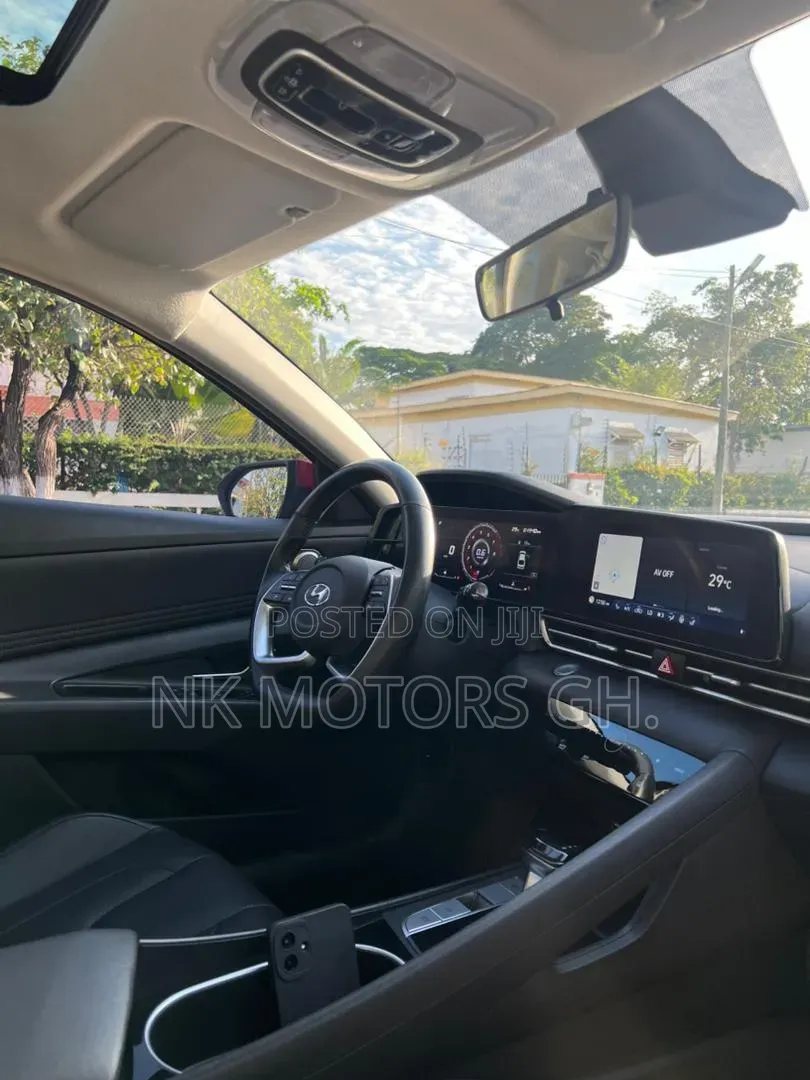 Hyundai Elantra SEL 2021 Red