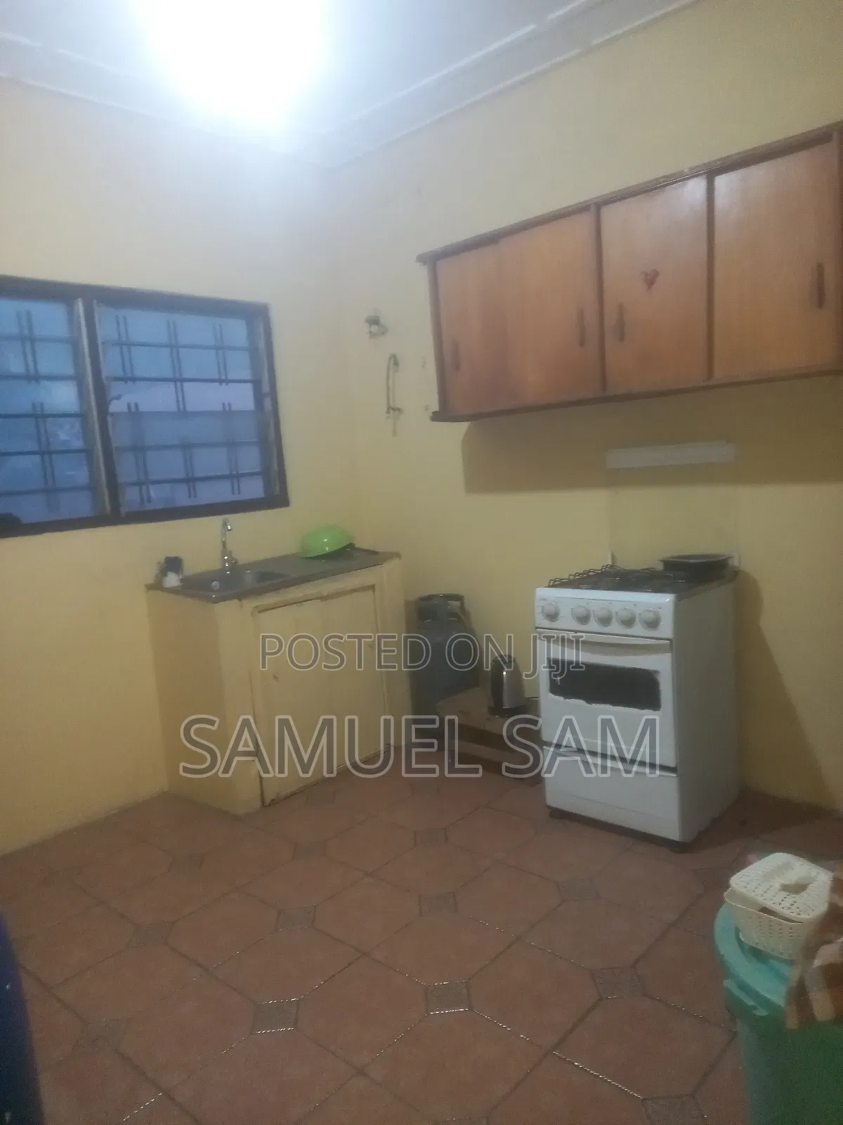 3bdrm House in Tema Community 12 for rent