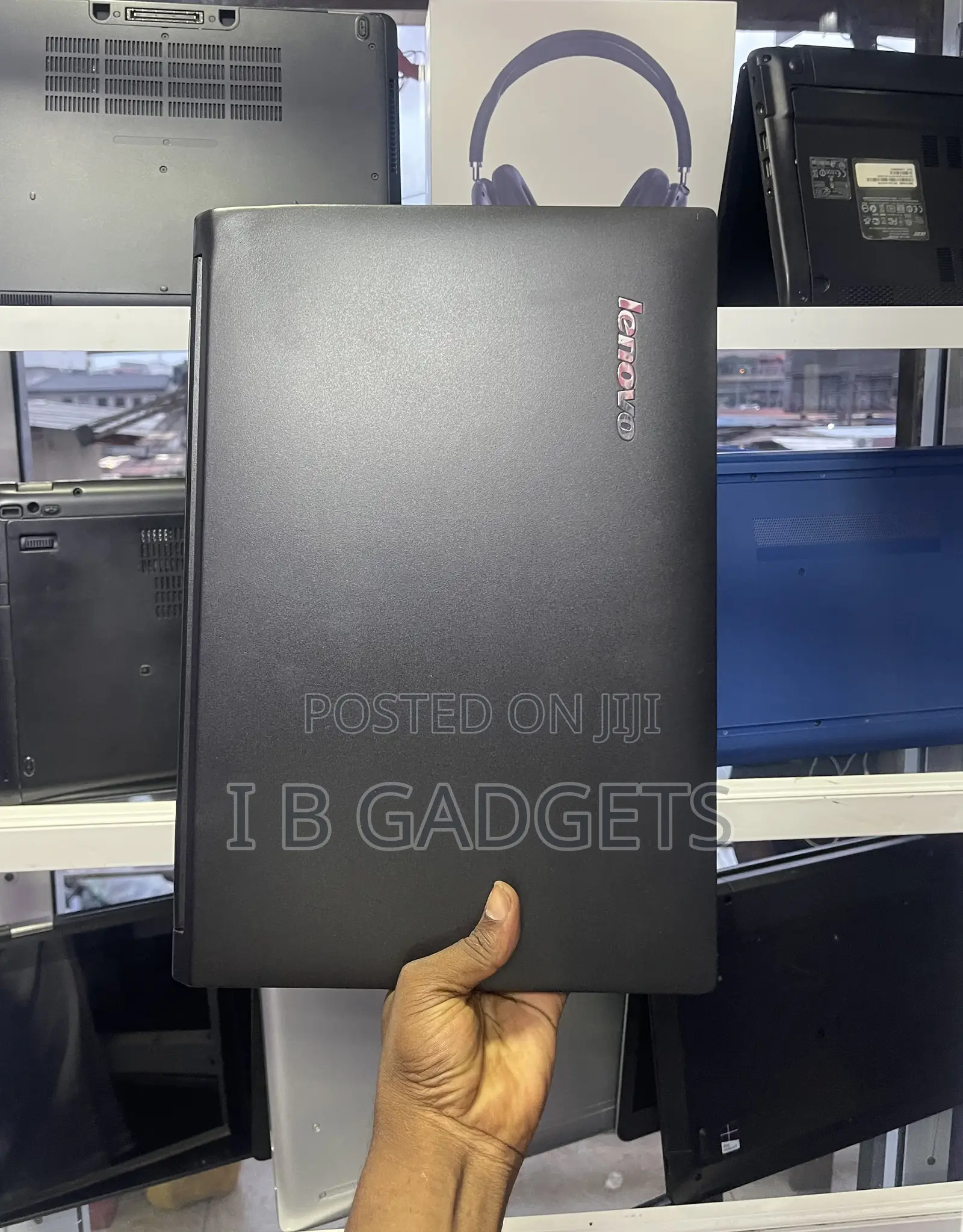 Laptop Lenovo B570 4GB Intel Celeron HDD+SSD 500GB