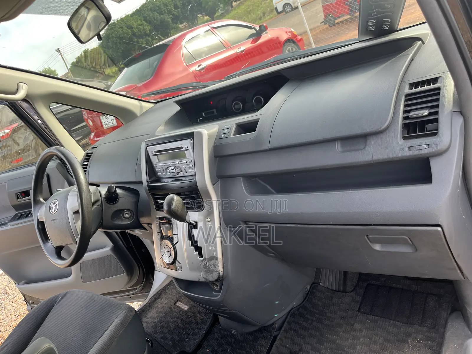 Toyota Voxy 2011 Black