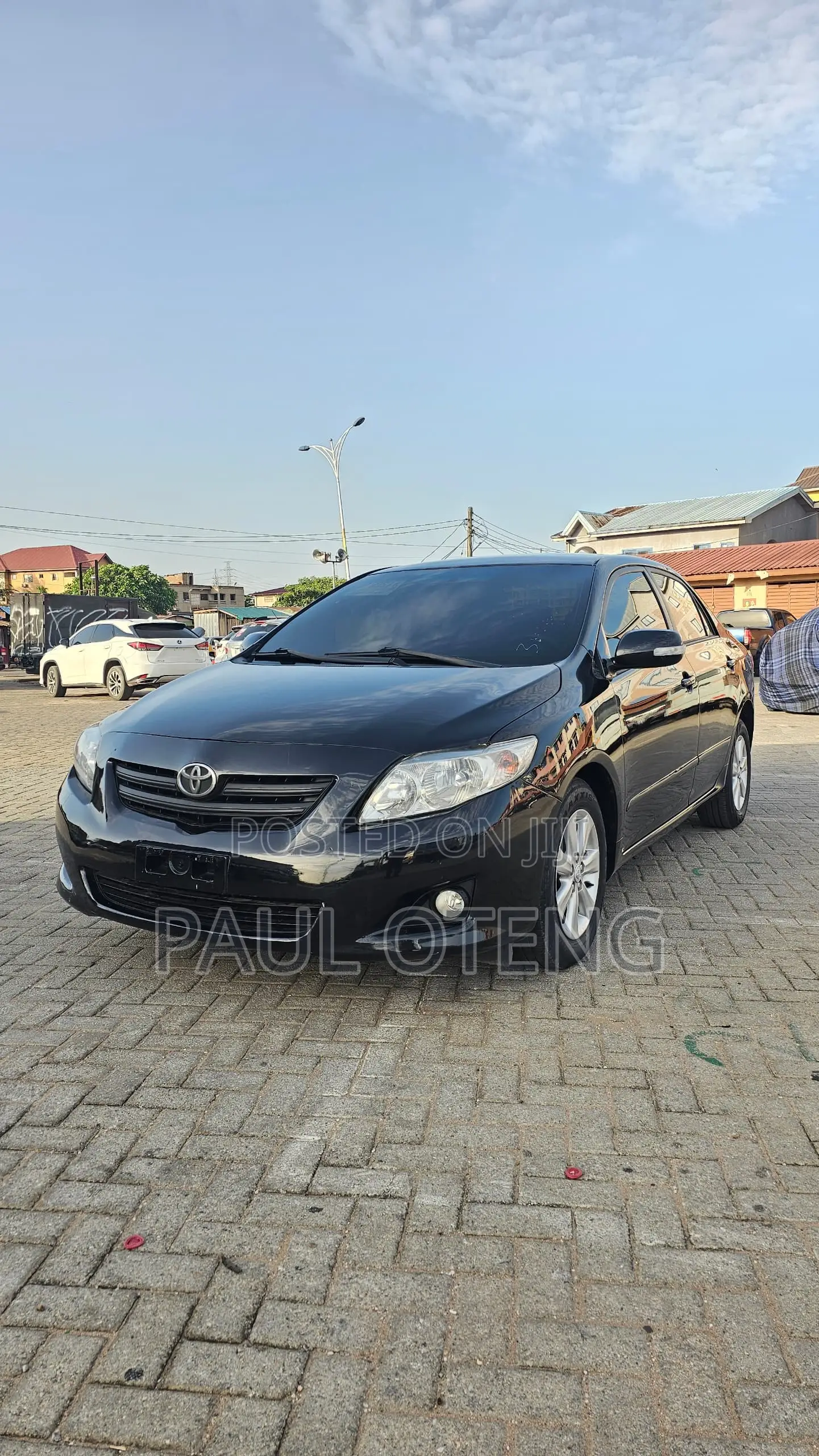Toyota Corolla Base 4dr Sedan (1.8L 4cyl 5M) 2010 Black