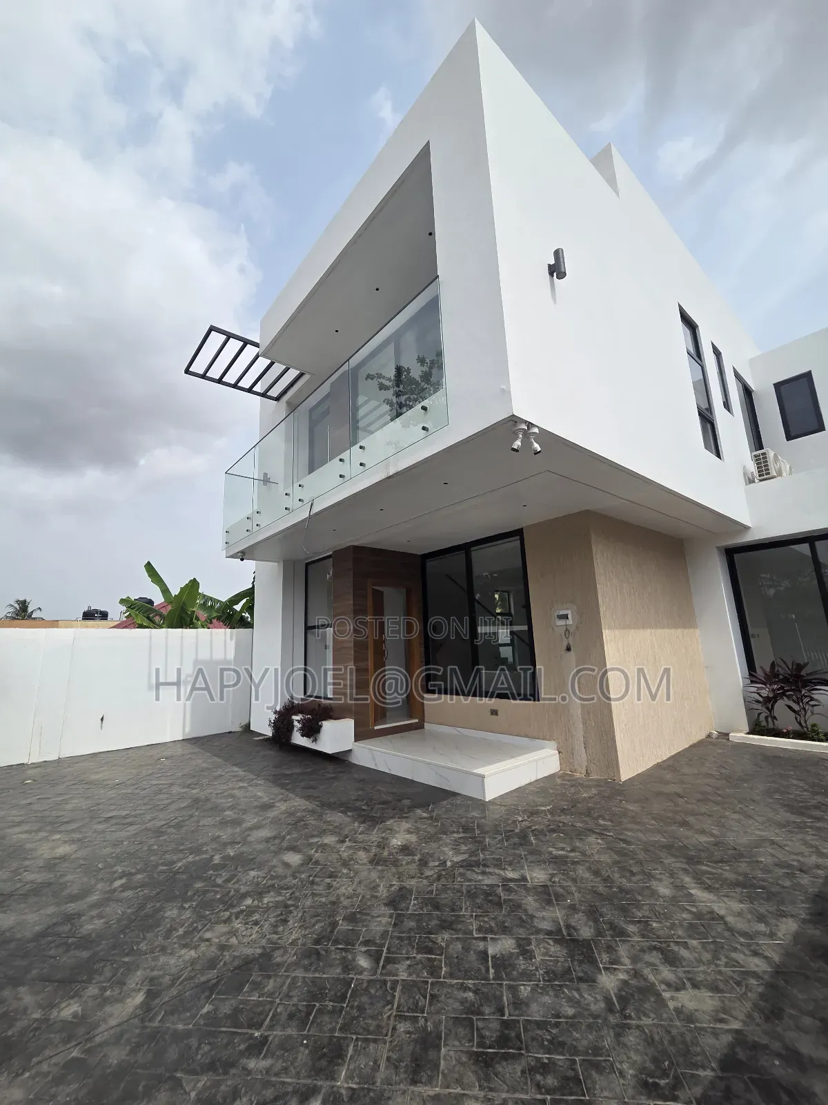 4bdrm House in Adenta for sale