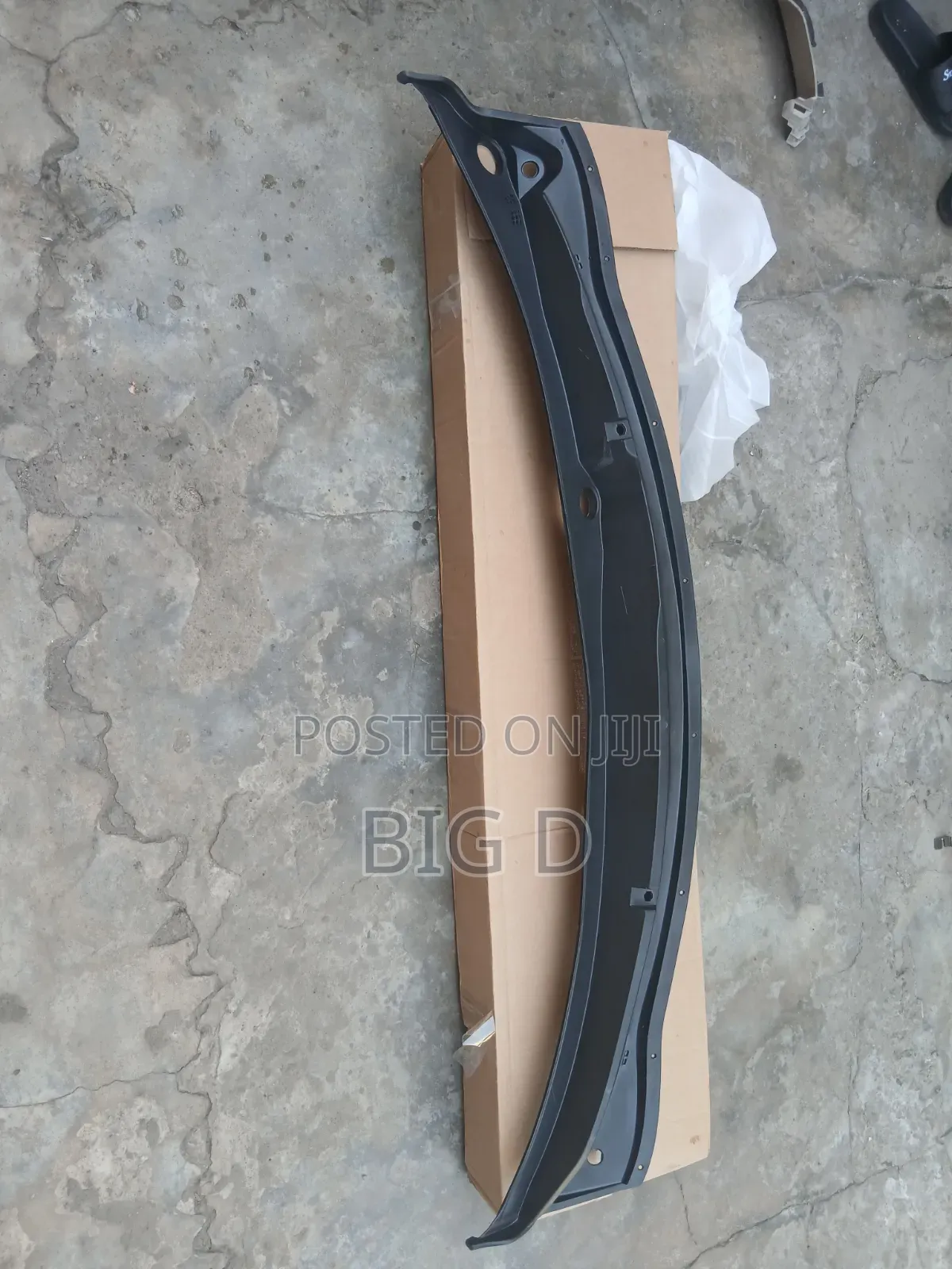 Nissan Qashqai 2015 to 2020 Wiper Panel