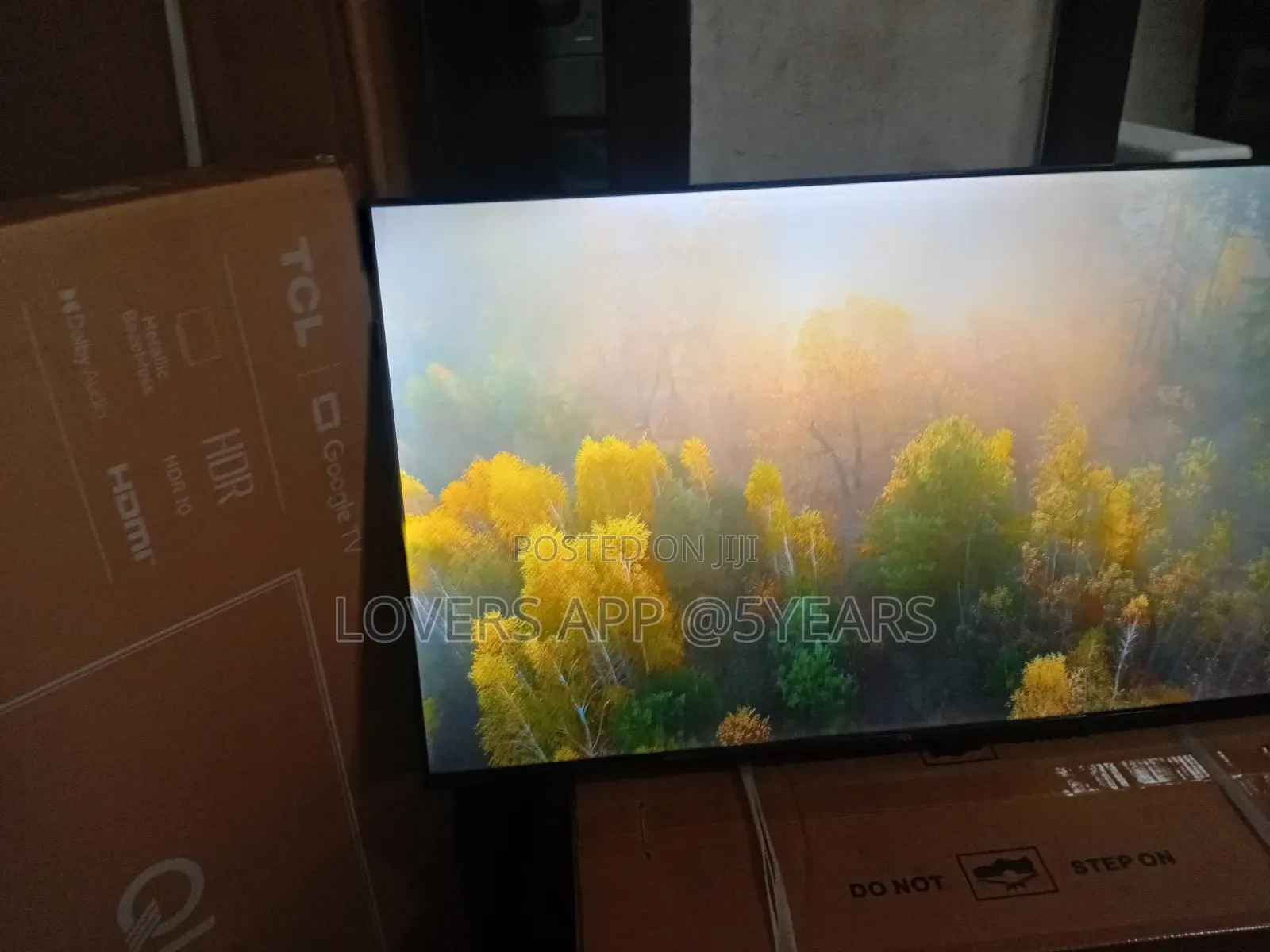 TCL 43" Qled Smart Tv With HDR Support.