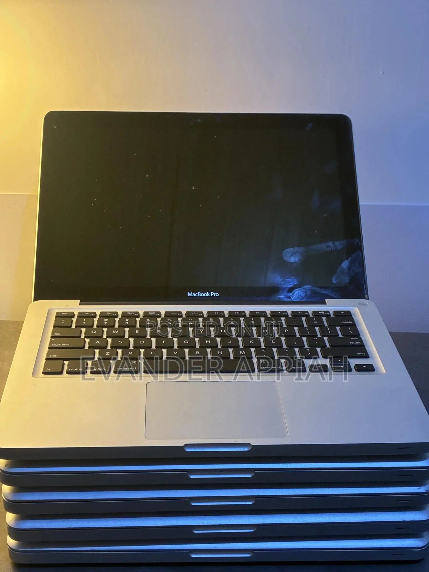 Laptop Apple MacBook 2011 8GB Intel Core i5 HDD+SSD 500GB
