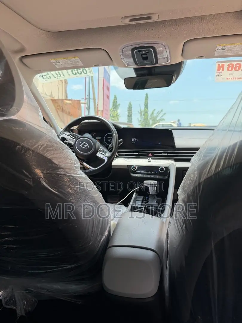 Hyundai Elantra SEL 2023 Gray