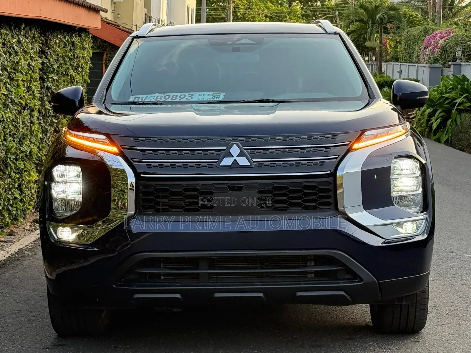 Mitsubishi Outlander SE 2022 Blue
