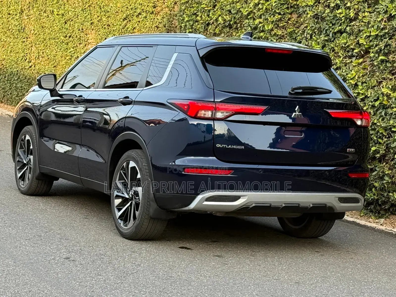 Mitsubishi Outlander SE 2022 Blue