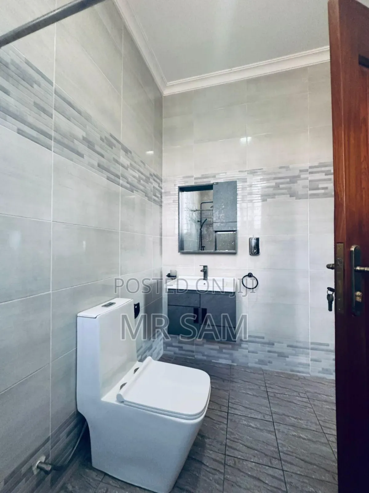 3bdrm Apartment in Sam Properties, West Hills Mall Area for rent