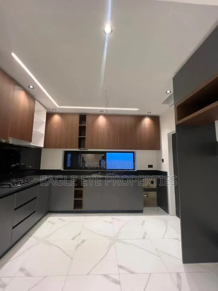 3bdrm House in New Legon for sale