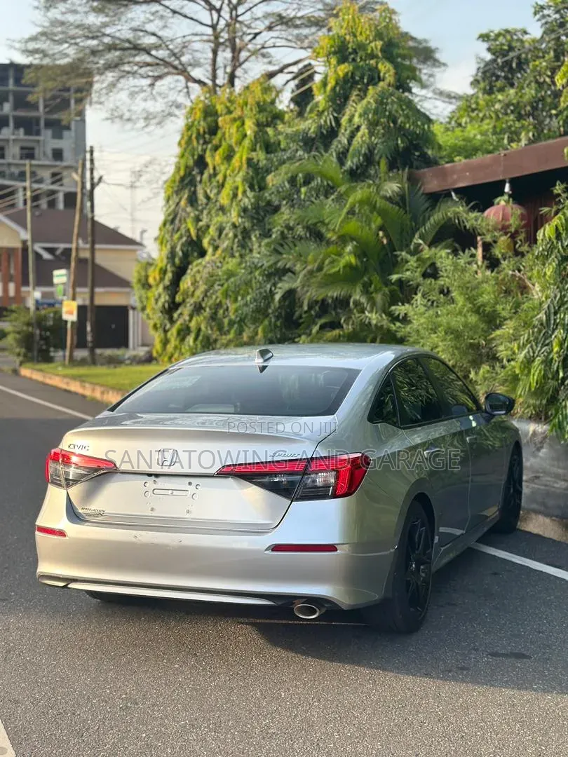 Honda Civic Sport CVT 2024 Silver