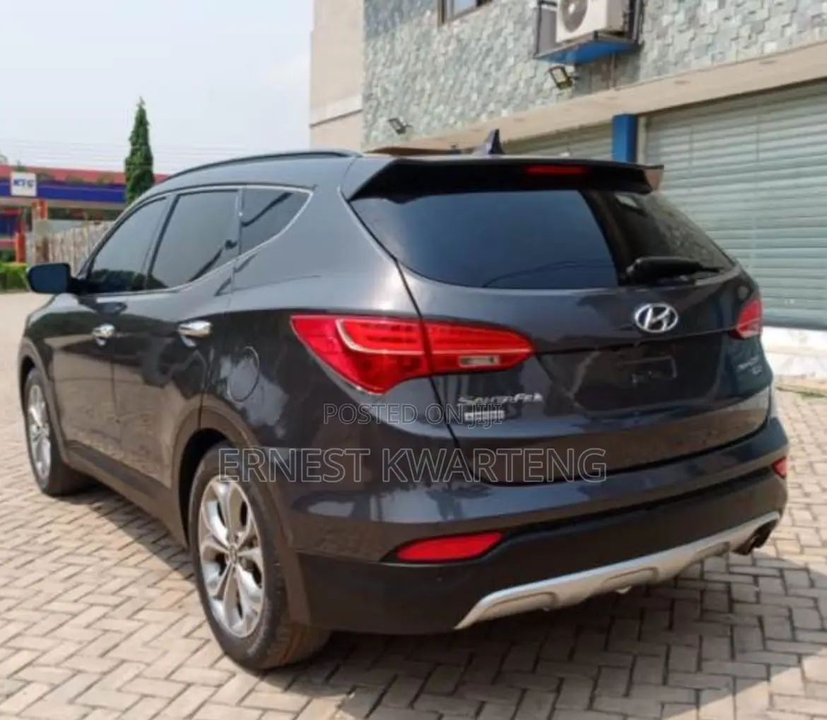 Hyundai Santa Fe 2016 Black