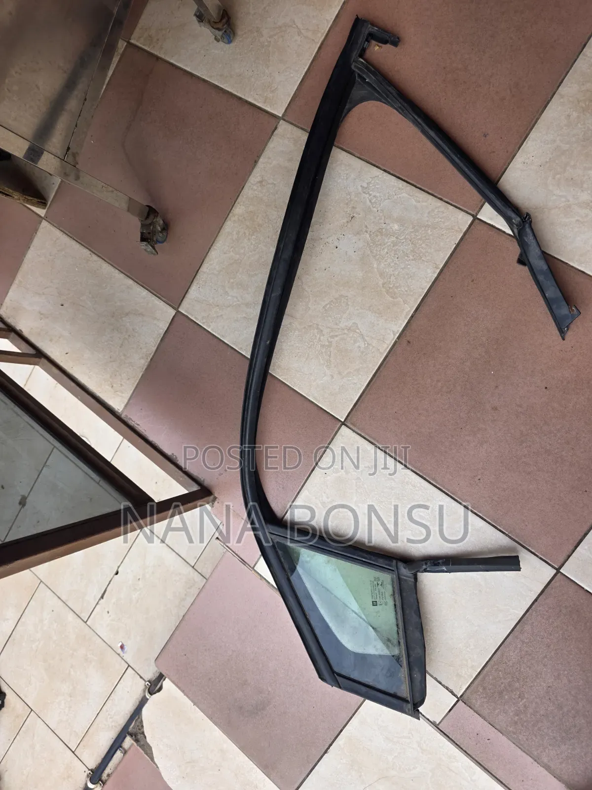 2019 Chevrolet Cruze Driver Door Glass and Rubbers